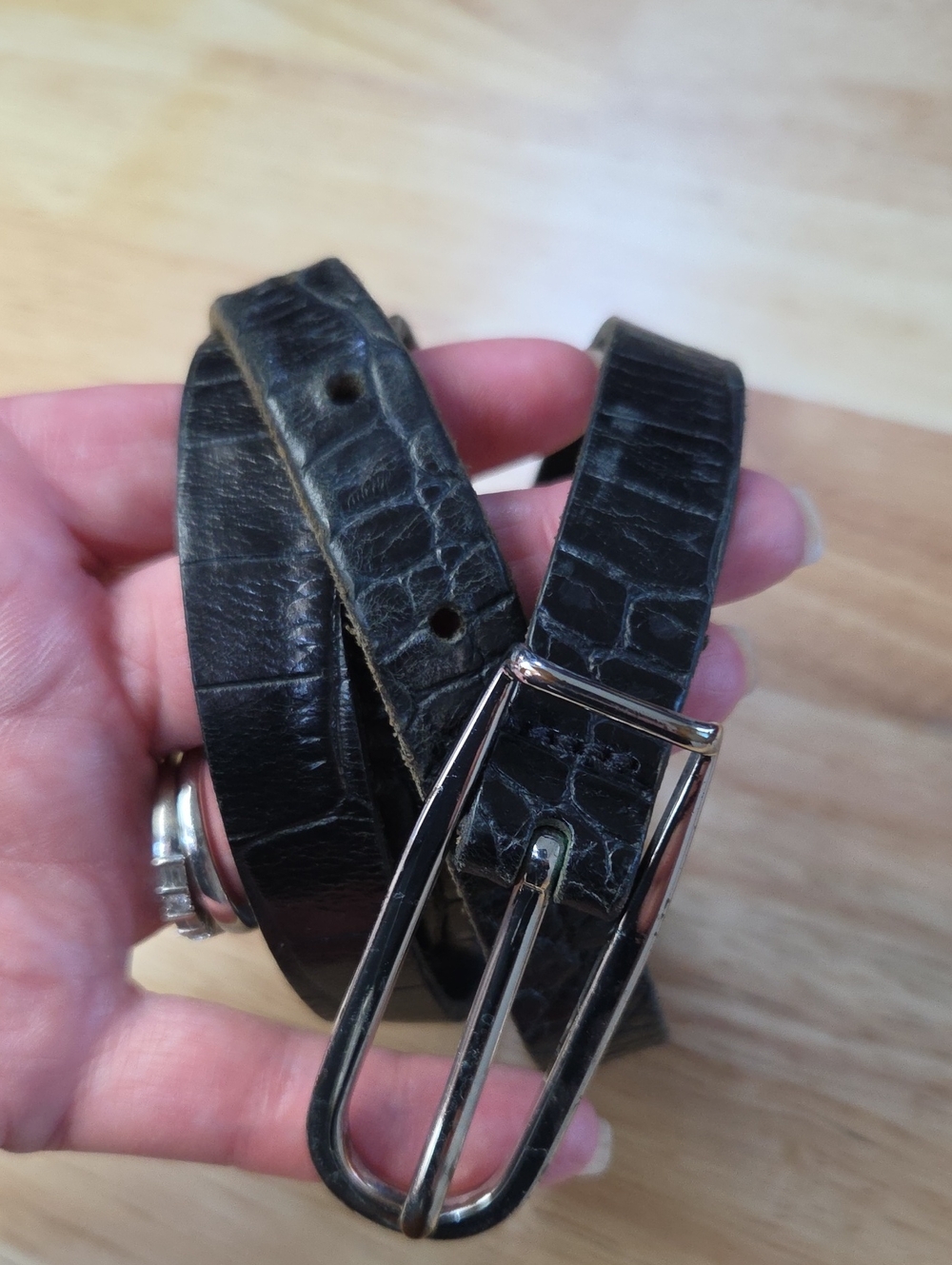 EXPRESS Black Silver Croc-Embossed Leather Belt – Classic Slim Design  33.5"
